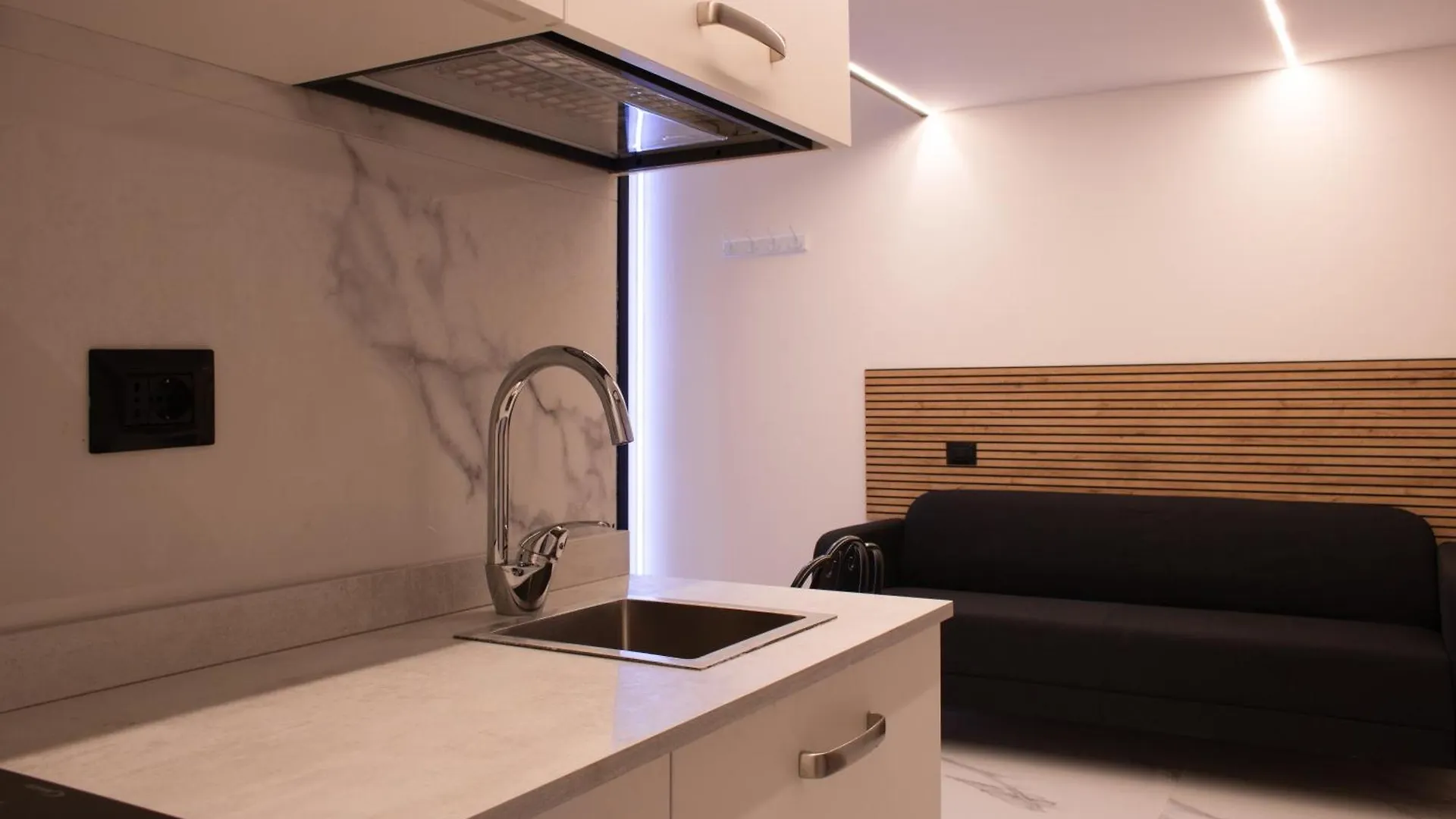 Rrrapido Apartment - Via Casale Milan